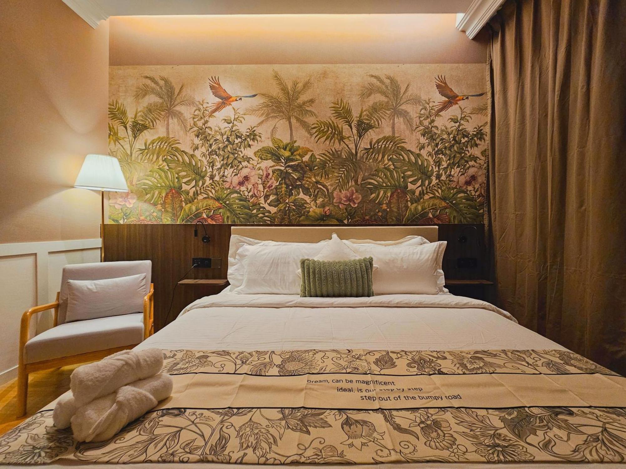 The Palm Suite At Lava Mansion Джорджтаун Экстерьер фото